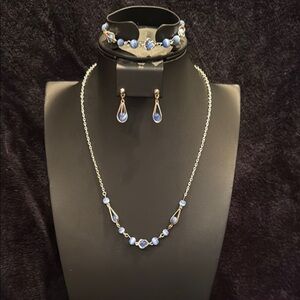 Elegant Blue and Silver Jewelry Set